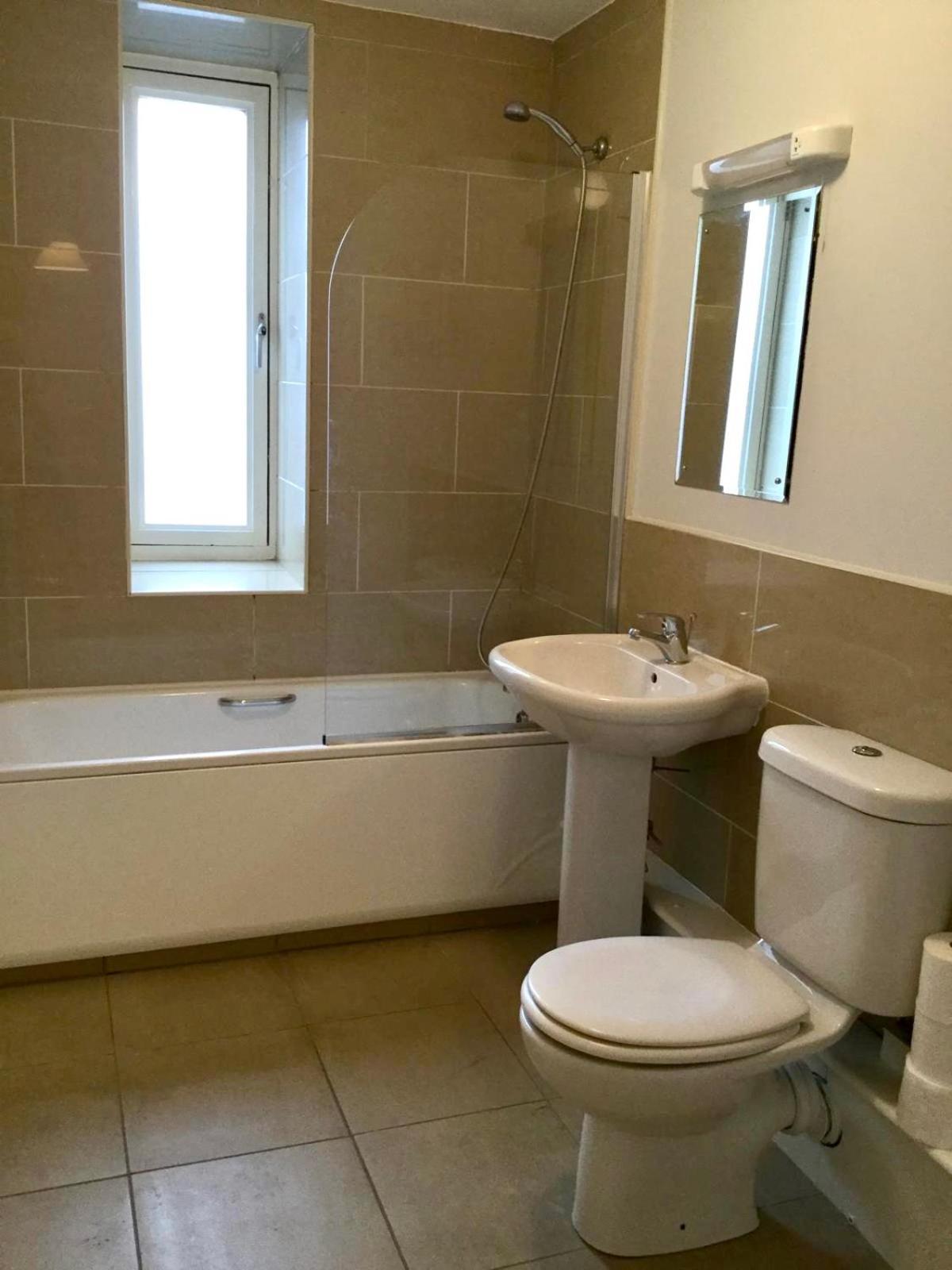3bed Next To Temple Bar Apartment *